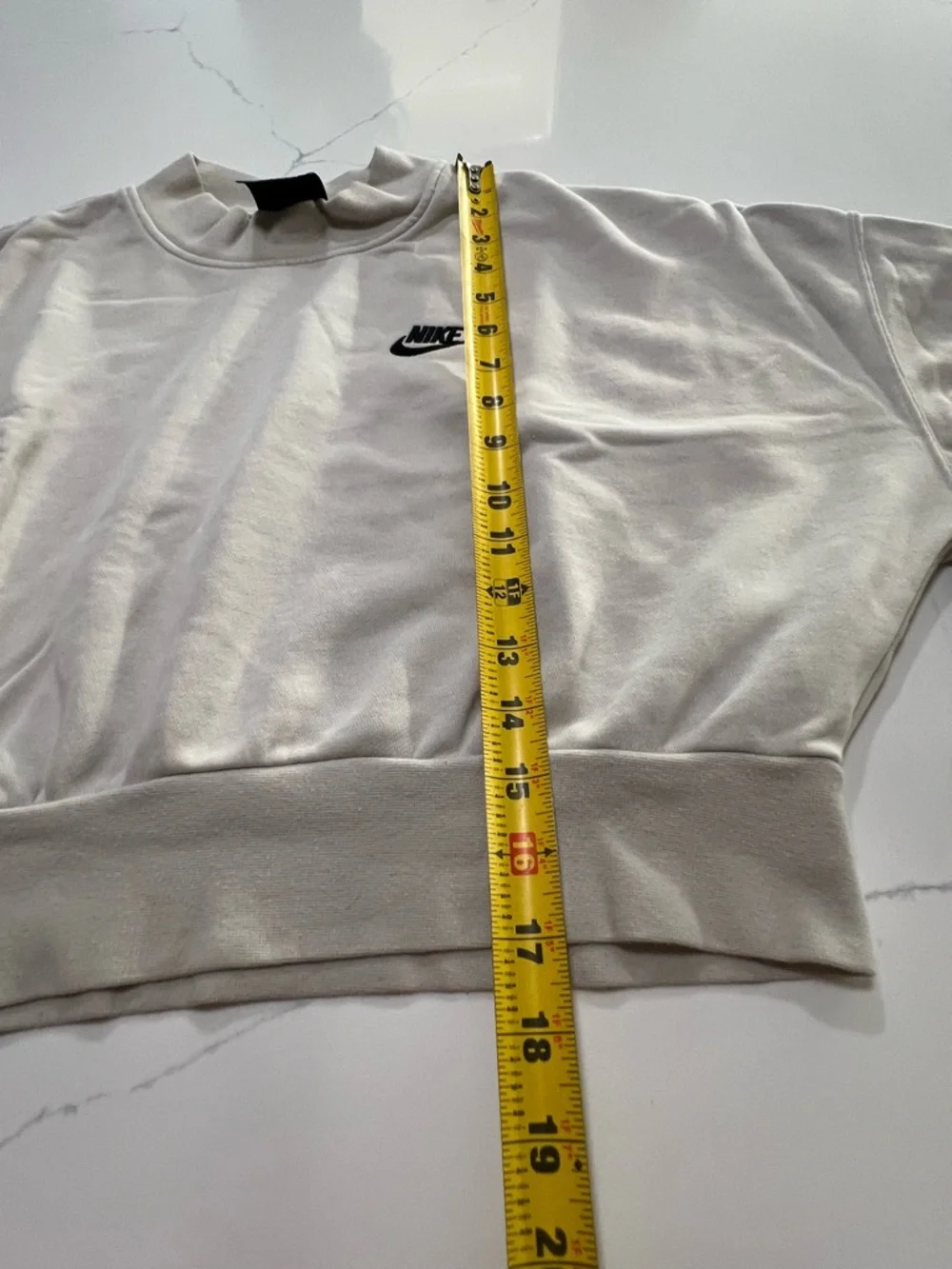 Nike Sportswear Sweatshirt Womens Medium Beige Mock Neck Crop Fleece Pullover